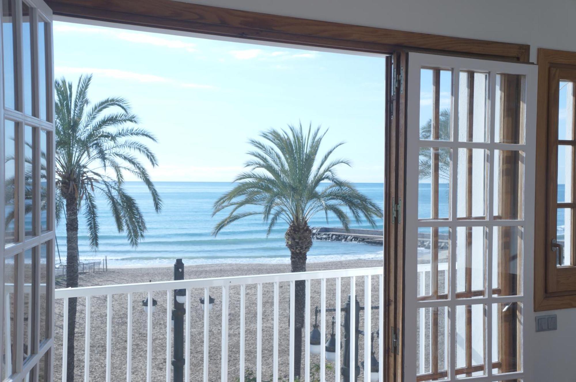 Sunny * Sitges