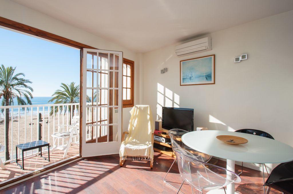 Sunny Apartment
